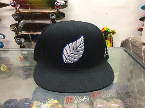 Elm Black/White leaf emblem Hat